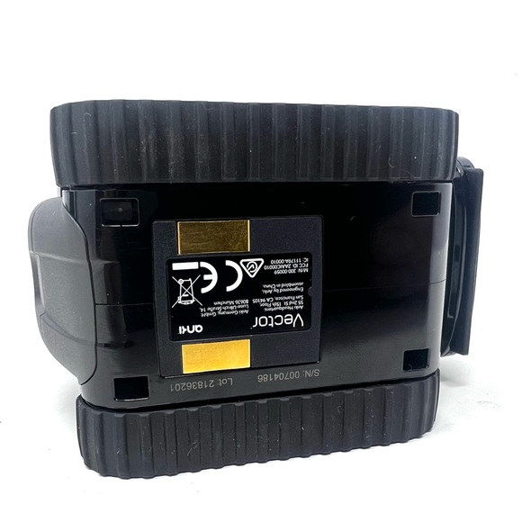 Anki Vector Robot With Charger & Cube Purple Eyes AS IS For Parts Or Repair Read - Picture 11 of 13